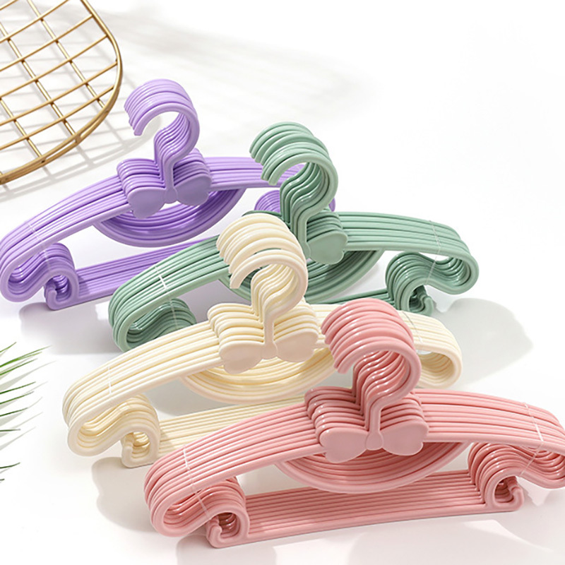 Baby Clothing Display - 10-delige kinderhangers, draagbare plastic displayhangers, winddichte