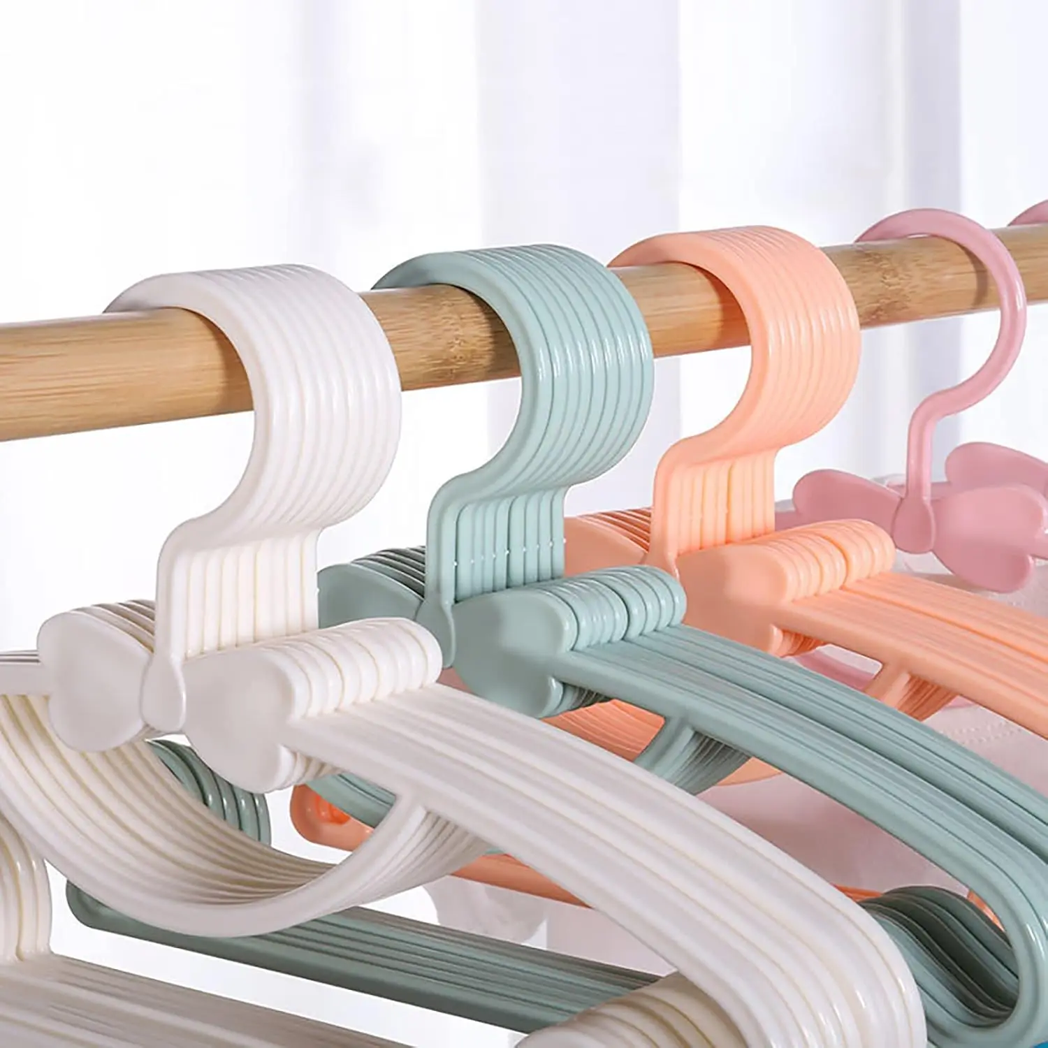 Babykledingrekken Plastic Hand - Baby Clothing Rack recensie en prijs